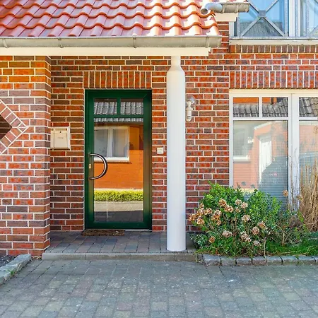 Of Un An, Erdgeschoss Fuer Vier Personen, Zentrale Und Ruhige Lage! Greetsiel